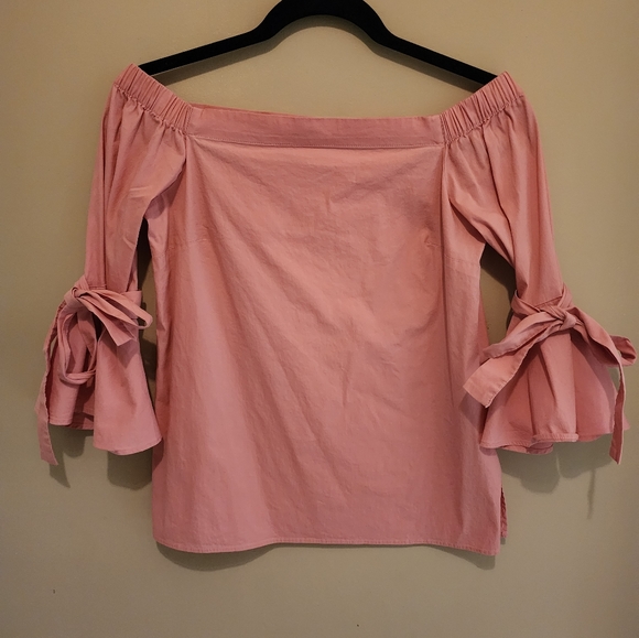 H&M Tops - H&M BLOUSE